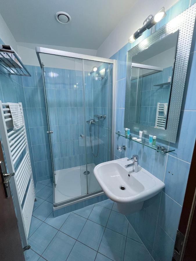 Hotel Apollon Litoměřice Екстериор снимка