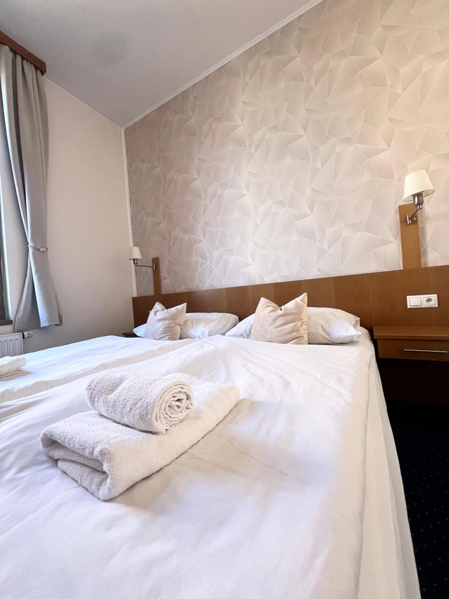 Hotel Apollon Litoměřice Екстериор снимка